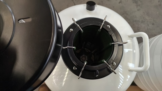 Cryogenic Dry Shipper – Portable LN₂ Vapor Phase Container for Sample Shipping